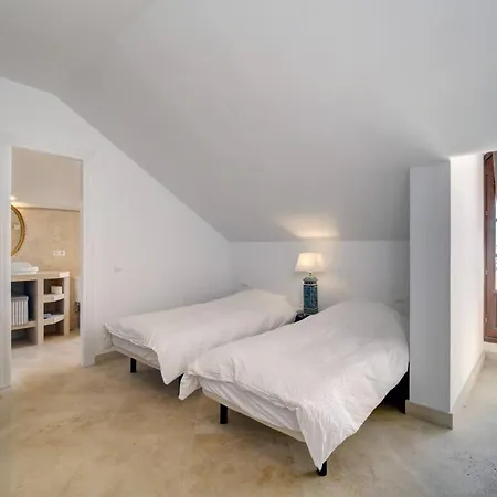 Huge Golf With One Of Marbella Biggest Spas Villa