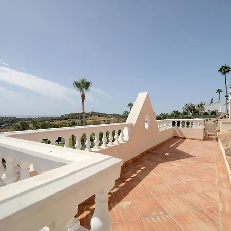 Huge Golf With One Of Marbella Biggest Spas *