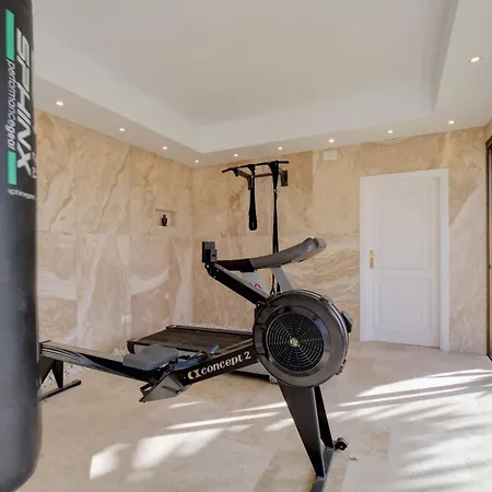 Villa Huge Golf With One Of Marbella Biggest Spas *