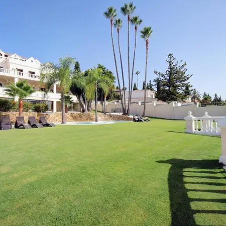 Villa Huge Golf With One Of Marbella Biggest Spas